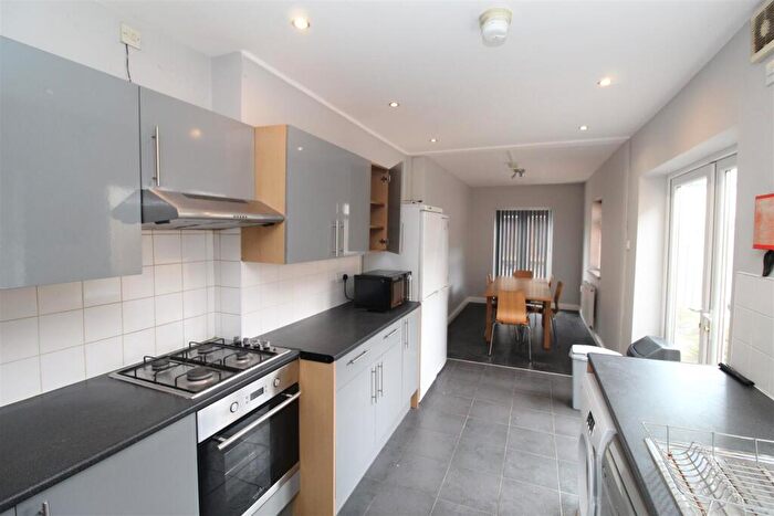 6 Bedroom House To Rent In Harriet Street, Cathays, Cardiff, CF24