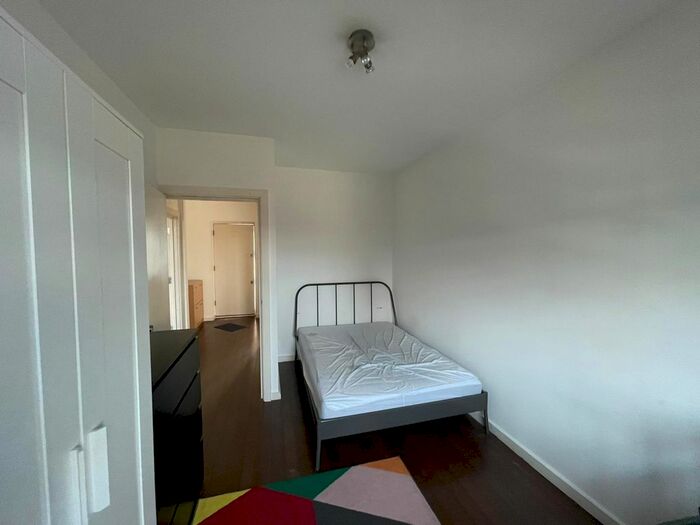 1 Bedroom Flat To Rent In Hackney Road - Treadway Street, London - Bethnal Green, E2