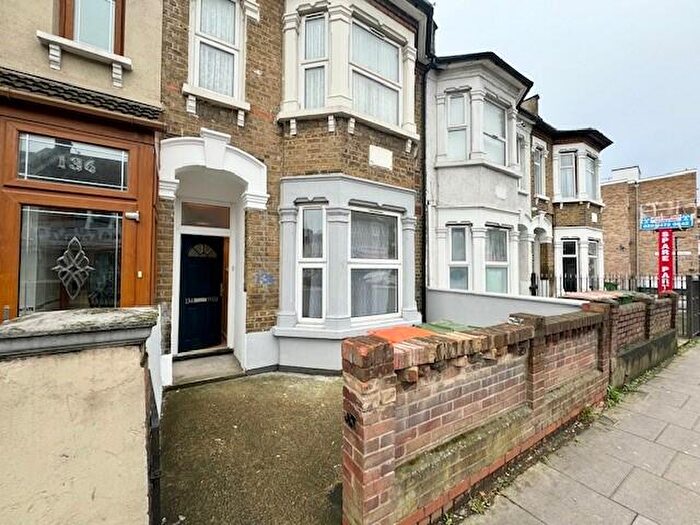 1 Bedroom Apartment To Rent In Plashet Road, Plaistow, E13