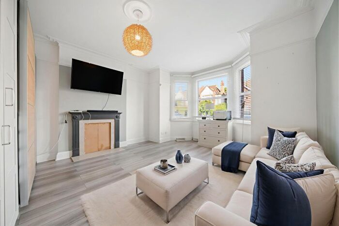 2 Bedroom Flat To Rent In Osterley Avenue, Osterley, TW7