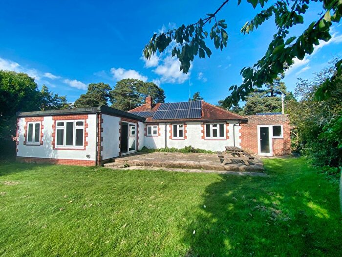 4 Bedroom Semi-Detached House To Rent In Batts Bridge Road, Maresfield, TN22