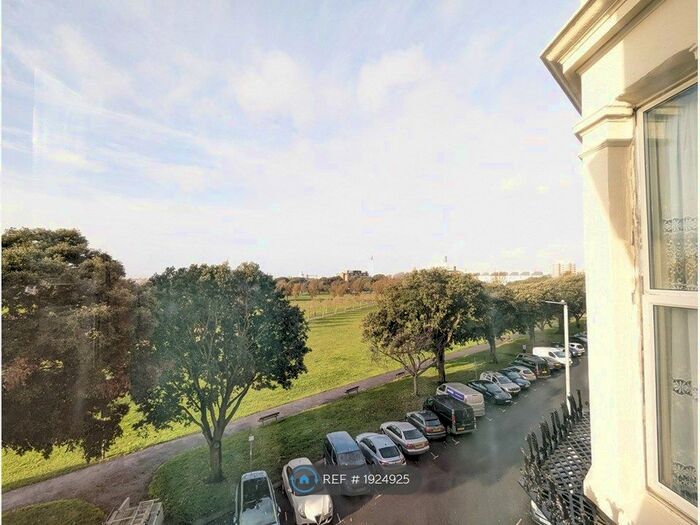 3 Bedroom Flat To Rent In Western Parade, Southsea, PO5