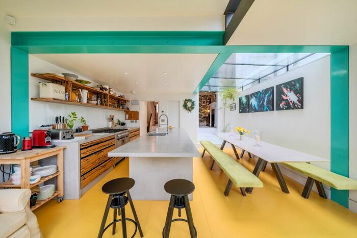 3 Bedroom Terraced House To Rent In Trinder Road London, N19