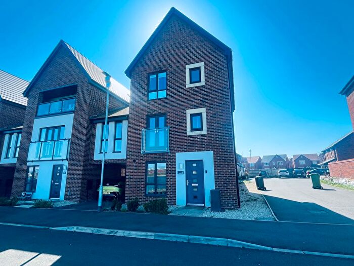4 Bedroom End Of Terrace House To Rent In Berrington View, Hampton Gardens, Peterborough, PE7