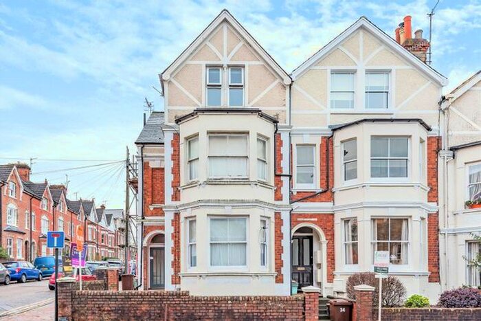 Studio To Rent In Grove Hill Road, Tunbridge Wells, Kent, TN1