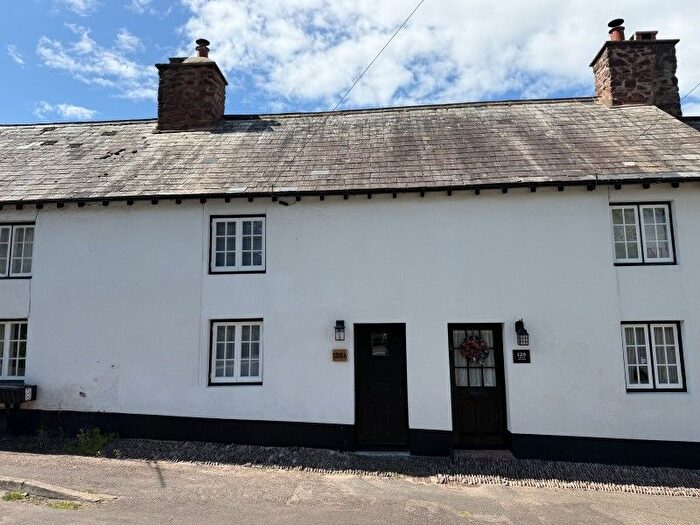 2 Bedroom Cottage To Rent In Periton Lane, Minehead, TA24