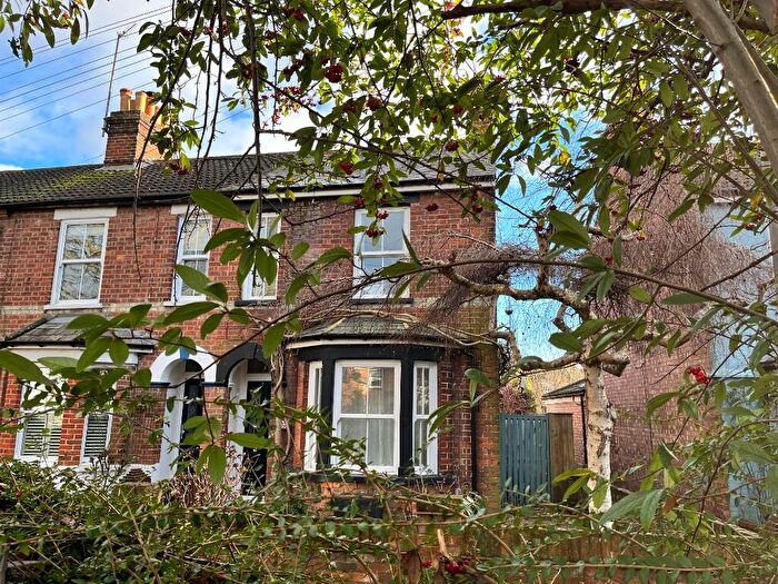 2 Bedroom End Of Terrace House To Rent In Coronation Villas, Aylesbury, Buckinghamshire, HP21