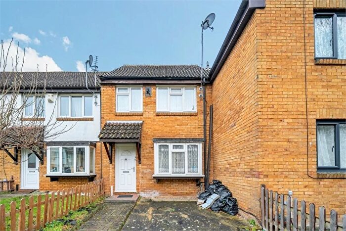 3 Bedroom Terraced House To Rent In Bertrand Way, Thamesmead, London, SE28