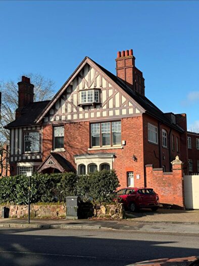 2 Bedroom Flat For Sale In Alcester Road, Birmingham, B13