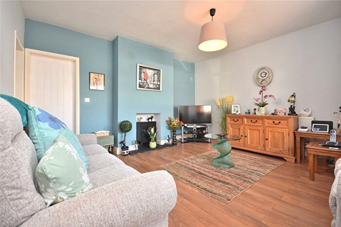 2 Bedroom Bungalow For Sale In Lombard Street, Leeds, West Yorkshire, LS15