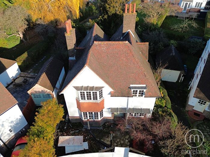 4 Bedroom Detached House For Sale In Temple Fortune Lane, Hampstead Garden Suburb, NW11