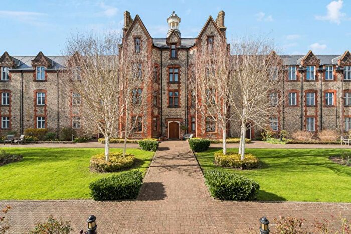 2 Bedroom Apartment To Rent In Whielden Street, Amersham, HP7