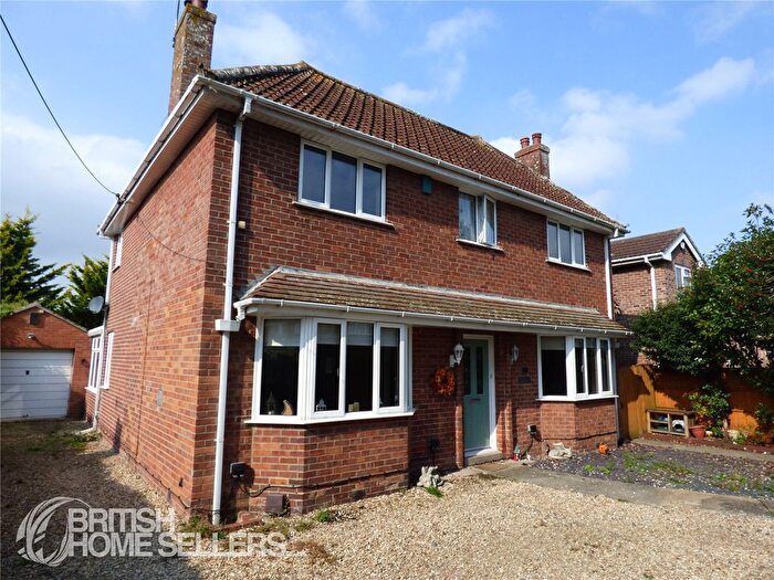 4 Bedroom Detached House For Sale In Worston Road, Highbridge, Somerset, TA9