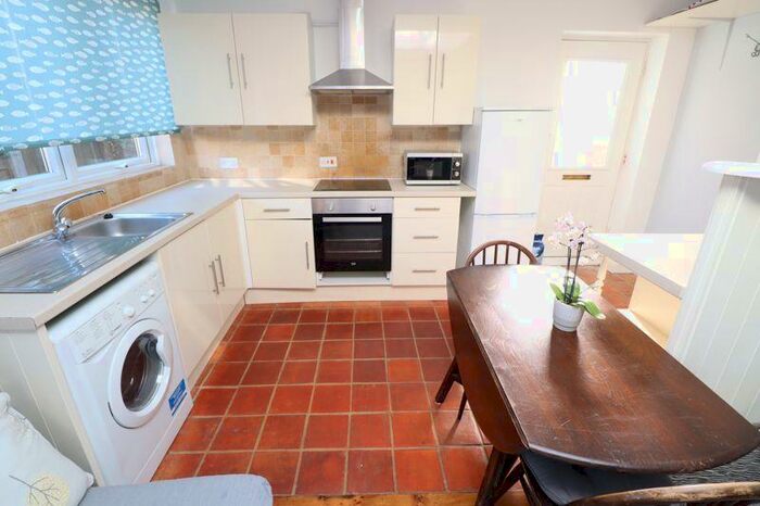 1 Bedroom Flat To Rent In Sydney Street, Brightlingsea, CO7