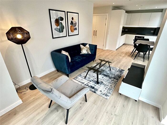 2 Bedroom Flat To Rent In The Stile, Aspin Lane, Manchester, M4