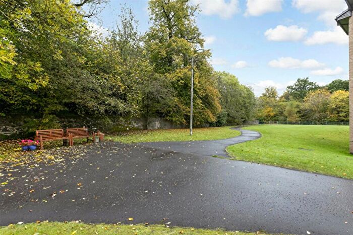 2 Bedroom Flat For Sale In Riverside Park, Linnpark Avenue, Netherlee, East Renfrewshire, G44