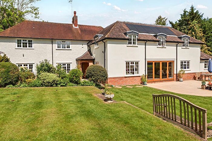 5 Bedroom Detached House For Sale In North Park, Gerrards Cross, SL9