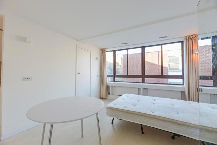 Studio To Rent In College Road, Harrow, HA1