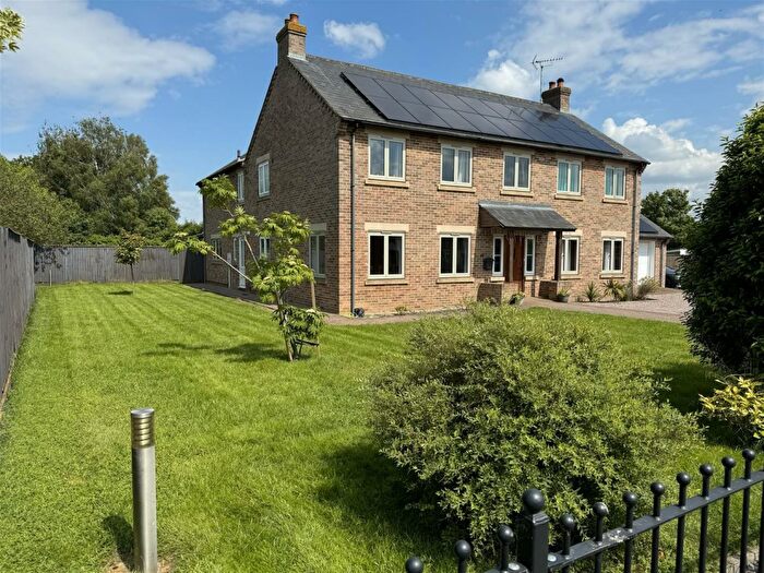 5 Bedroom Detached House For Sale In Barbers Drove North, Crowland, Peterborough, PE6