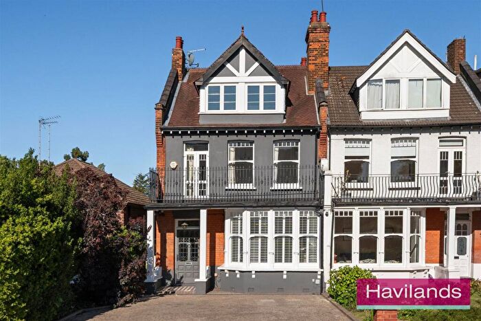 6 Bedroom House For Sale In Eversley Park Road, N21