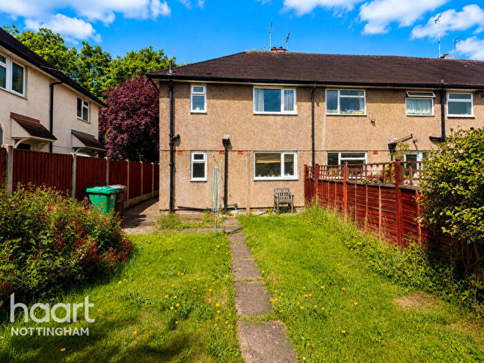 3 Bedroom End Of Terrace House For Sale In Gardendale Avenue, Clifton, NG11