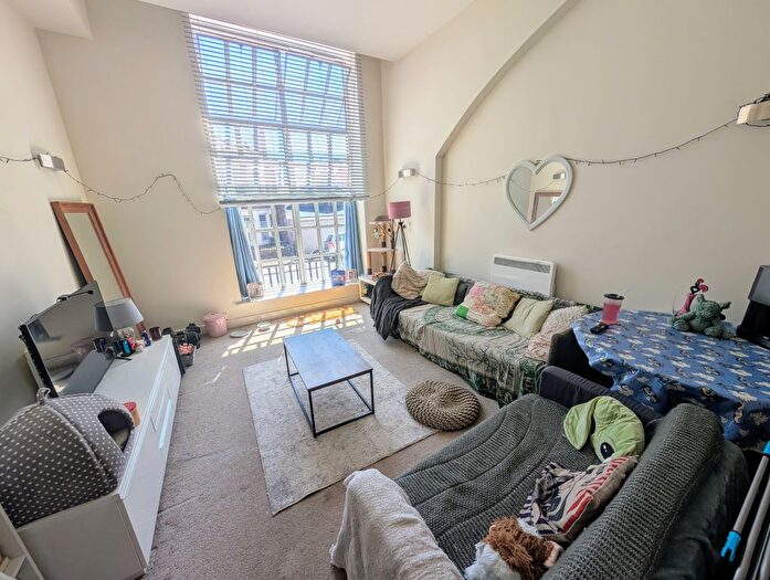 1 Bedroom Flat To Rent In Clarence Place, Newport, NP19