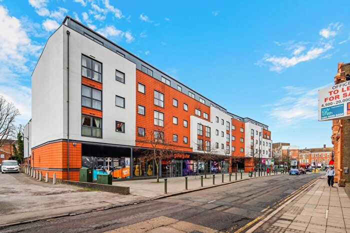 1 Bedroom Flat For Sale In Capitol Square, Church Street, Epsom, KT17