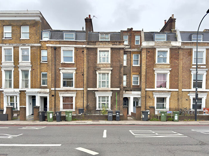 1 Bedroom Flat For Sale In New Cross Road, London, SE14