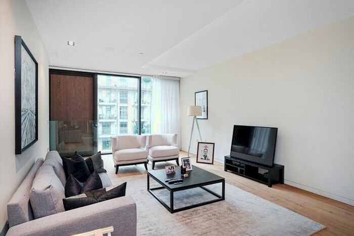 2 Bedroom Flat To Rent In Pearson Square, London, W1T