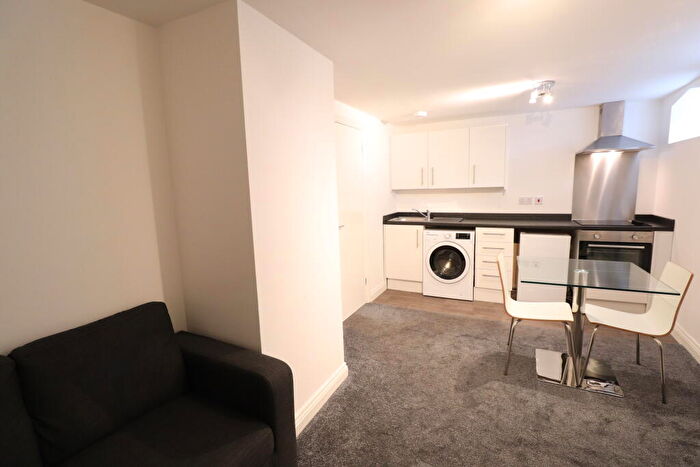 1 Bedroom Apartment To Rent In Camden House, Grey Street, Ashton-under-lyne, Tameside, OL6
