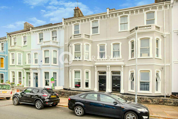 2 Bedroom Flat To Rent In Stuart Road, Plymouth, Devon, PL1