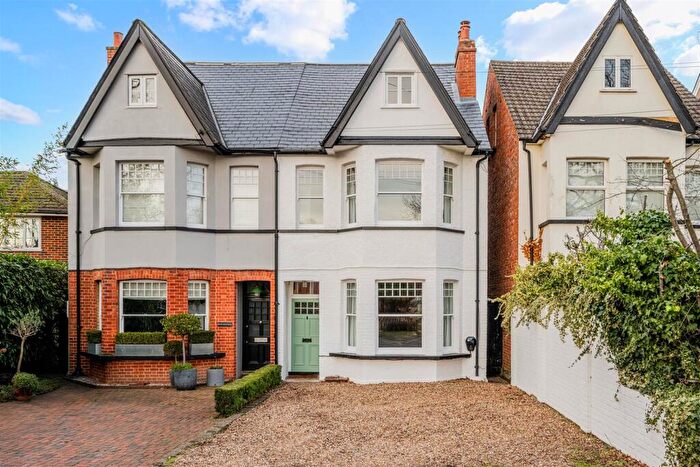 4 Bedroom Semi Detached House For Sale In Barnett Wood Lane, Ashtead, KT21