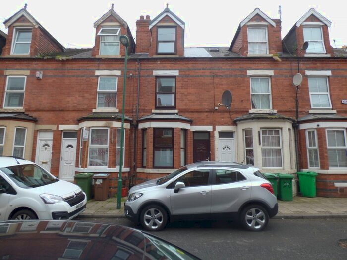 3 Bedroom Terraced House To Rent In Cedar Road, Nottingham, NG7