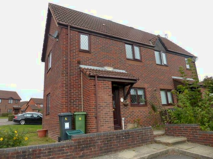 1 Bedroom House To Rent In Vanburgh Gardens, Basingstoke, RG22