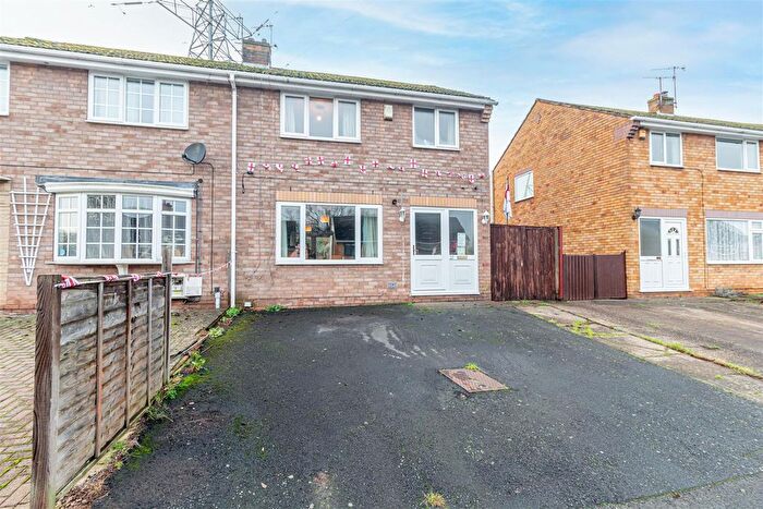3 Bedroom Property For Sale In Greenacres Road, Worcester, WR2