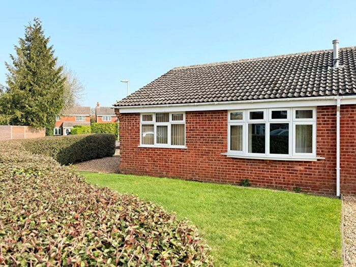2 Bedroom Semi-Detached Bungalow For Sale In Charnwood Way, Langley, SO45