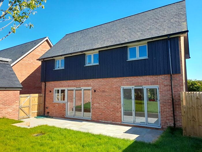 3 Bedroom Detached House For Sale In Witt Road, Winterslow, Salisbury, SP5