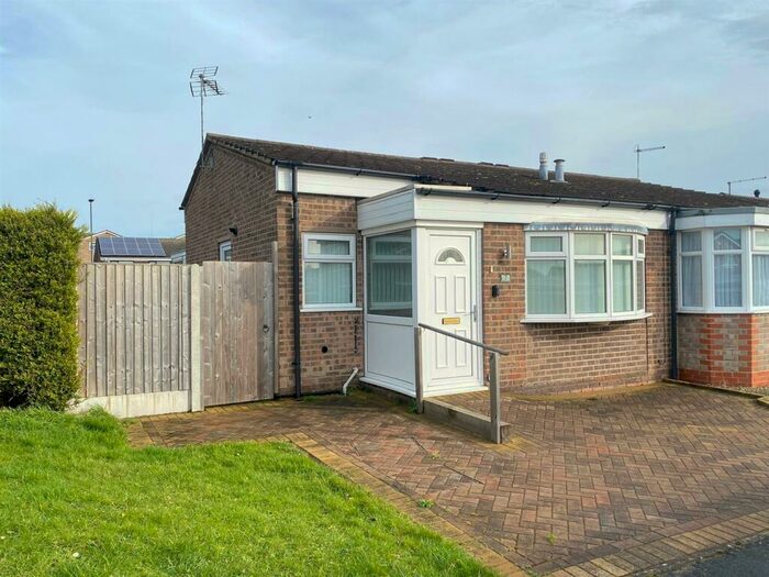 2 Bedroom Bungalow To Rent In Gregory Walk, Littleover, Derby, DE23