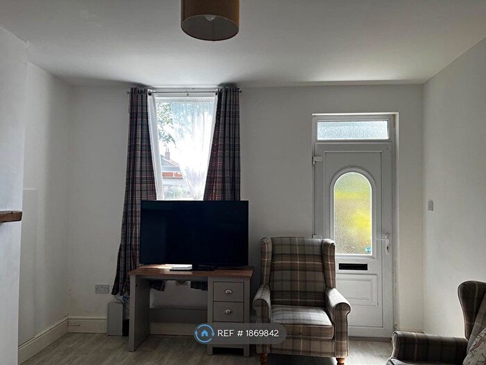 3 Bedroom Terraced House To Rent In Ansley Common, Nuneaton, CV10