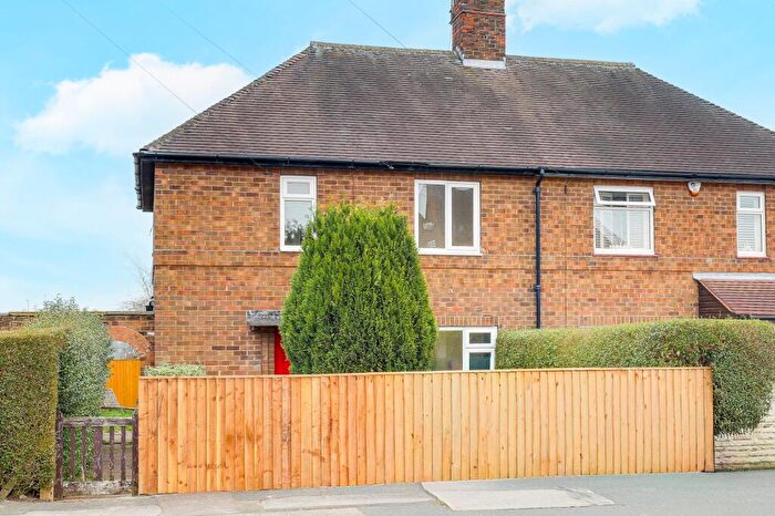 3 Bedroom Semi Detached House For Sale In Hartcroft Road, Nottingham, NG5
