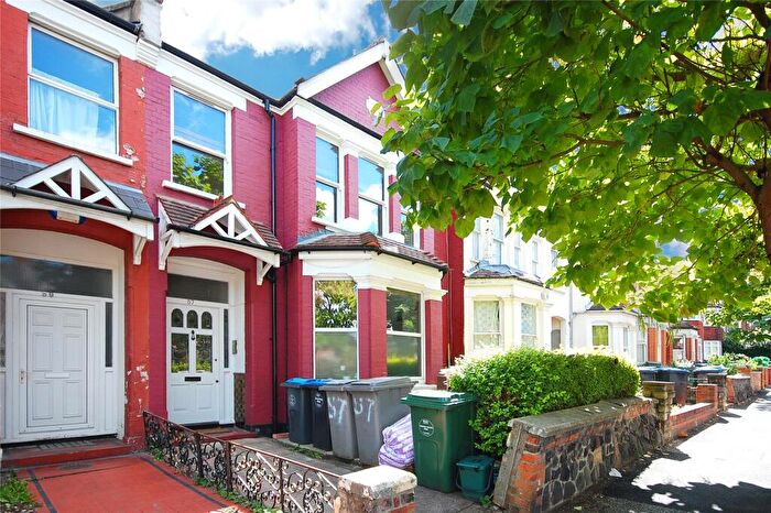 2 Bedroom Apartment To Rent In Chandos Road, London, NW2