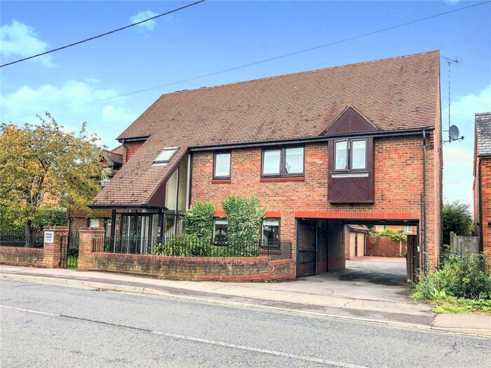 Studio To Rent In Fisher Court, Victoria Road, Mortimer, Reading, RG7