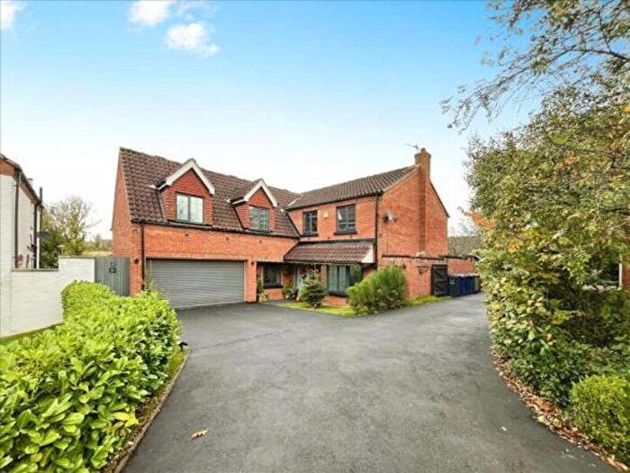 5 Bedroom Detached House For Sale In Hawthorne Close, Gainsborough, DN21