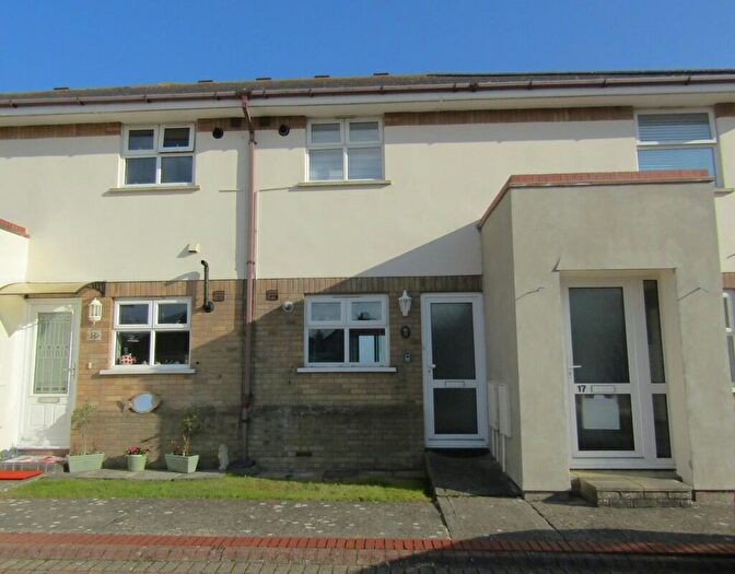 2 Bedroom Ground Maisonette To Rent In Seaview Heights, Walton On The Naze, CO14