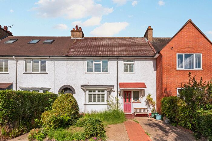 3 Bedroom Terraced House For Sale In Toynbee Road, Wimbledon, SW20