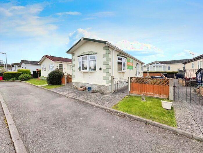 2 Bedroom Park Home For Sale In Severn Bridge Park Homes, Beachley, Chepstow, NP16