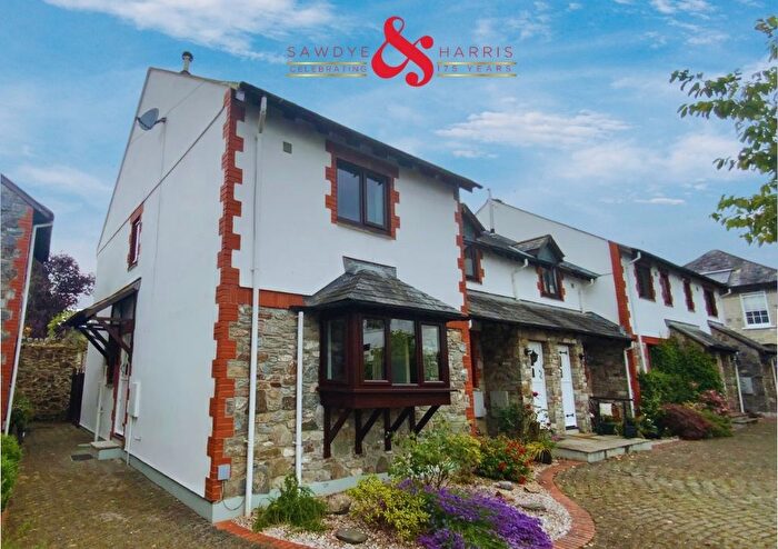 2 Bedroom End Of Terrace House For Sale In Kingcome Court, Fore Street, Buckfastleigh, TQ11