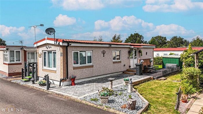 2 Bedroom Bungalow For Sale In Amington Park, Amington, Tamworth, Staffordshire, B77