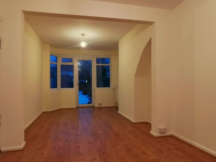 3 Bedroom House To Rent In Herondale Road, Birmingham, B26