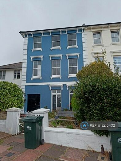1 Bedroom Flat To Rent In West Terrace, Eastbourne, BN21